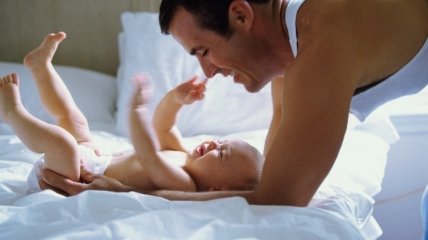 Папа и ребенок: роль отца в развитии новорожденного