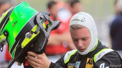 Сын Шумахера одержал свою первую победу в Формуле-4