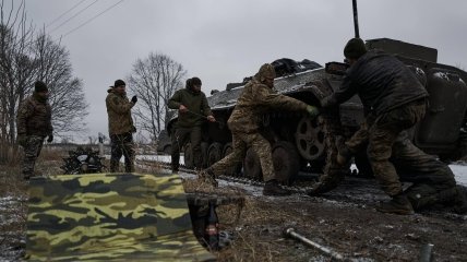Українські війська тримають оборону та контратакують
