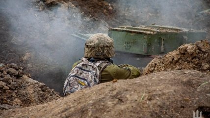Украина сдерживает наступление террористов