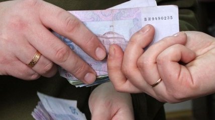 В Винницкой области чиновница получила 40 тыс. грн взятки