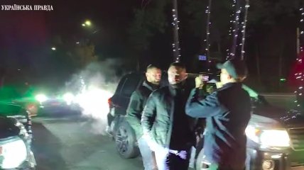 Под Киевом напали на известного журналиста: подробности (видео)