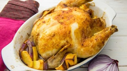 Курица запеченная с овощами - пошаговый рецепт с фото
