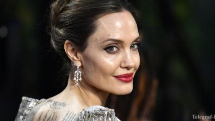 Актриса Анджелина Джоли высказалась против домашнего насилия над детьми во время карантина