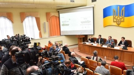 Экзамены на водительские права в Украине будут сдавать по новым билетам