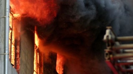 Многоэтажный дом горел в Черкассах (Видео)