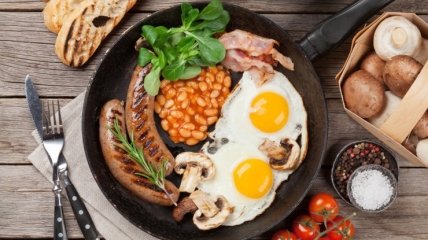 Ситний, смачний та корисний сніданок по-англійськи