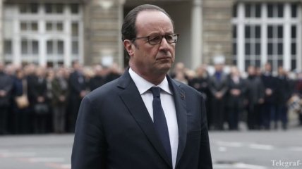 Олланд призвал министров делать все, чтобы Ле Пен проиграла выборы