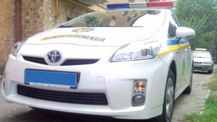Гибридные автомобили Toyota Prius для украинской милиции