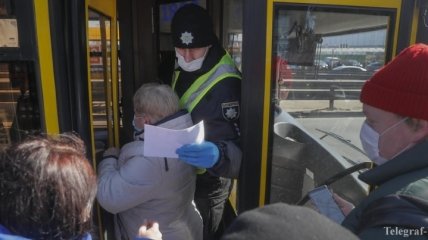 В общественный транспорт по спецпропускам: в Виннице ввели ограничения для населения
