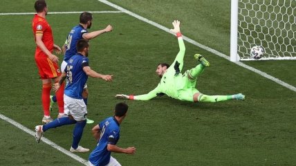 Италия выиграла свою группу на Евро-2020, победив Уэльс (видео)