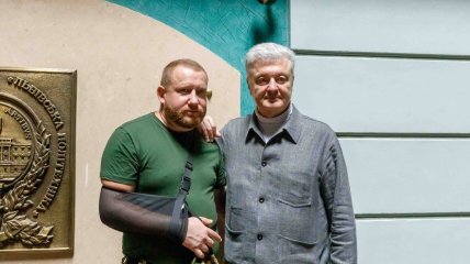 Порошенко приехал на встречу с ранеными военными в жакете за 2250 евро, — блогер