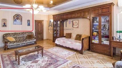 Пшонка продает? Сеть повеселили фото "богатого" интерьера в киевской квартире