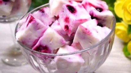 Такой молочный десерт заменит остальные