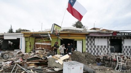 Жертвами мощного землетрясения в Чили стали 13 человек