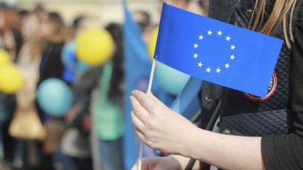Еврокомиссия готова выделить Украине миллиард евро