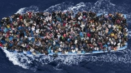 В Средиземном море в результате аварий погибли более 100 мигрантов