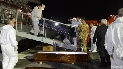 На рыболовном судне у берегов Италии нашли 30 тел мигрантов