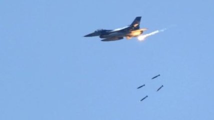Авиация Турции нанесла удары по позициям боевиков в Сирии