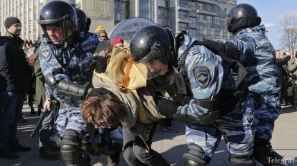 Число задержанных на массовых протестах против коррупции в Москве увеличилось