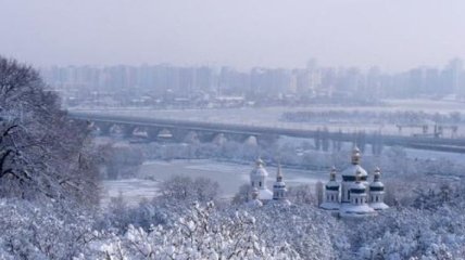Украину заснежило: волшебные фото заснеженных городов (Фото)
