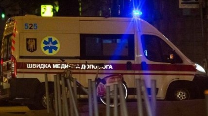 Плохо стало даже врачам: в Киеве неизвестным веществом отравились семь человек