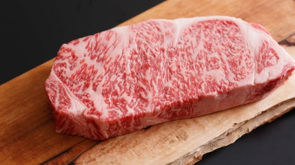 Мармурову яловичину вагю дають чотири породи японських корів.