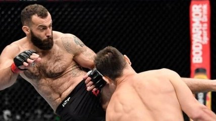 Долидзе брутальным нокаутом дебютировал в UFC (Видео)