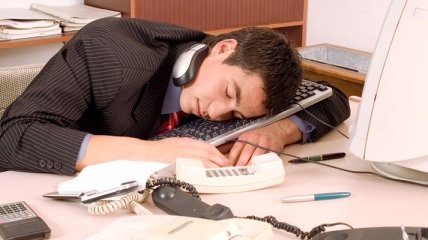 Почему в офисе постоянно хочется спать?