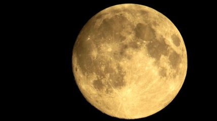 Ученый заметил загадочные сооружения на поверхности Луны