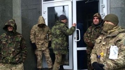СМИ: Активистам в отеле "Казацкий" поставили ультиматум