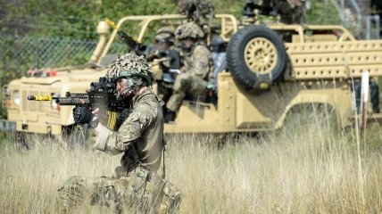 Батальон НАТО приступает к боевой службе в Эстонии