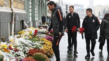 Тренерский штаб "Шахтера" почтил память погибших в харьковском ДТП