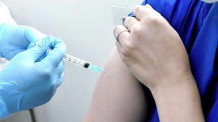 Україна в числі трьох країн випробує нову вакцину від Covid-19: потрібні добровольці