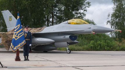 Украинский F-16