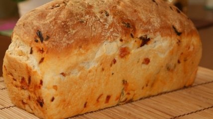 Домашний хлеб с сыром и вялеными помидорами - лучшая домашняя выпечка