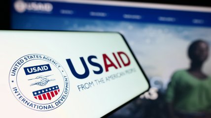 США відновлюють значну частину міжнародної допомоги. Чи стосується це України