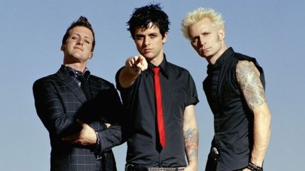 Green Day отменили все концерты в 2012 году из-за фронтмена