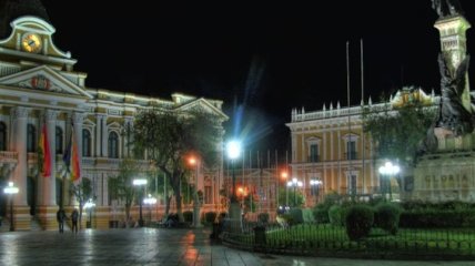Из-за протестов полиция Боливии отказалась нести службу у дворца президента