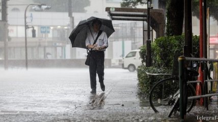 В Японии из-за тайфуна пострадали 30 человек