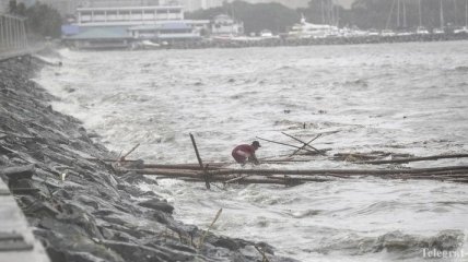Сильнее Флоренса в США: Филиппины разрушает мощнейший ураган Мангхут (Видео)
