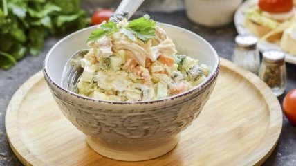 Свежая и вкусная альтернатива надоевшему салату