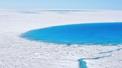 Геофизики открыли секрет исчезающих озер в Гренландии