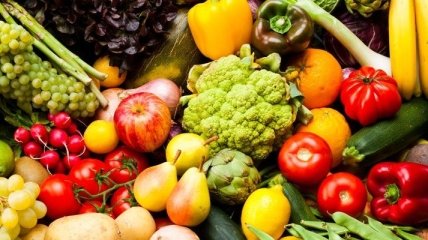 Врачи назвали самые полезные сезонные фрукты и овощи