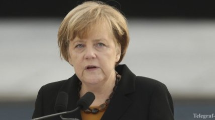 Меркель завила о "хрупких зачатках" разрешения конфликта на Донбассе
