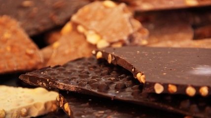 Приносит пользу сердцу: почему не стоит отказываться от шоколада 