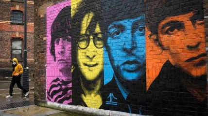 В Ливерпуле, родном городе The Beatles до сих пор рисуют их портреты на стенах