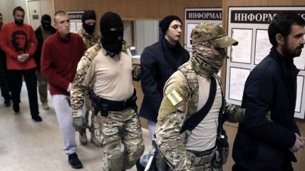 ФСБ России ходатайствует о продлении ареста украинских моряков