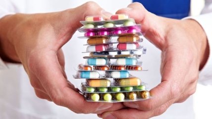 Кабмин снизит цены на лекарства