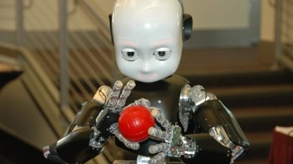 Ноу-хау: ребенок-робот (видео)